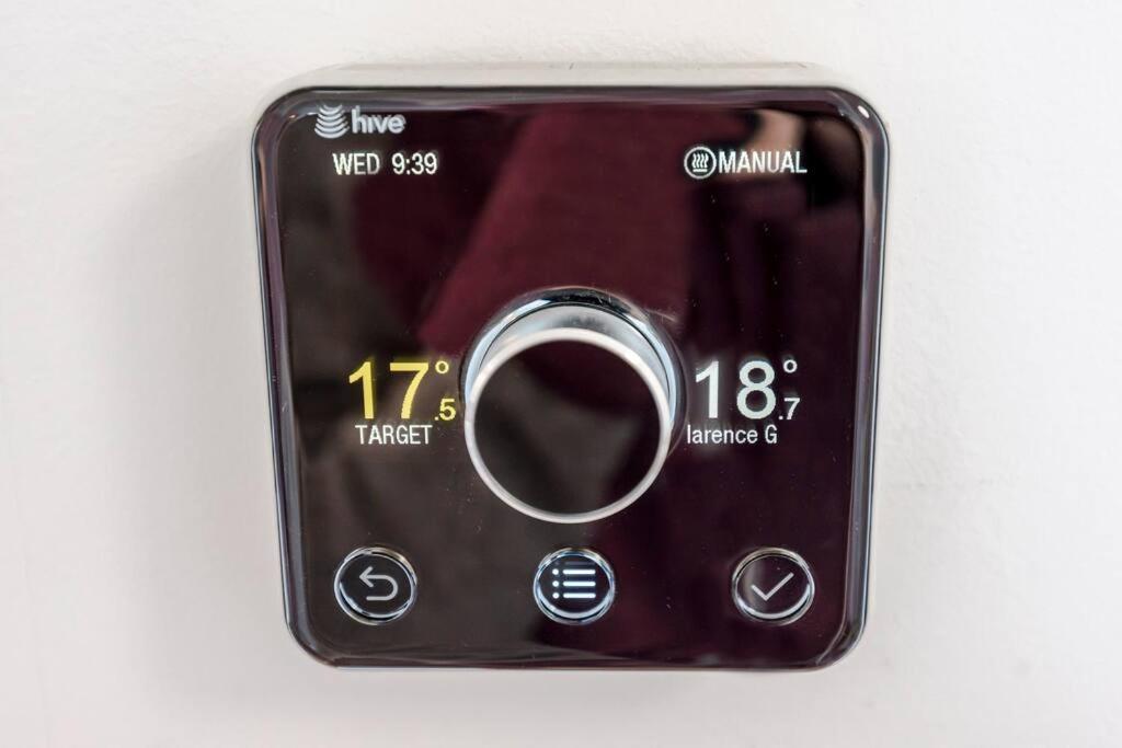 The Clarence, Central London Apartment W/ Wifi Exterior photo