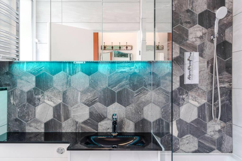 The Clarence, Central London Apartment W/ Wifi Exterior photo